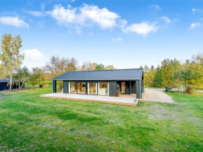Holiday Home Aruna - 550m from the sea by Interhome, Bogø By